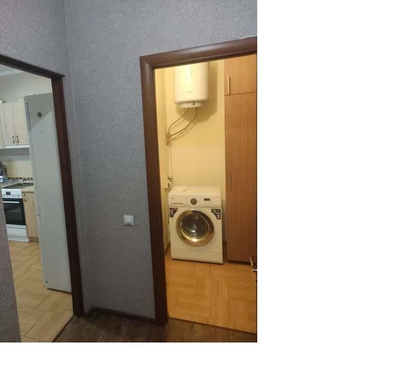 Продажа 2-комнатной квартиры 70 м², Драгоманова ул., 2Б