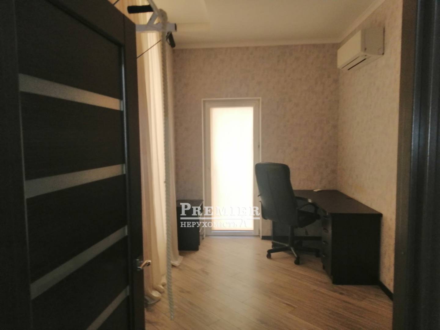 Продажа 3-комнатной квартиры 104 м², Героев обороны Одессы ул.
