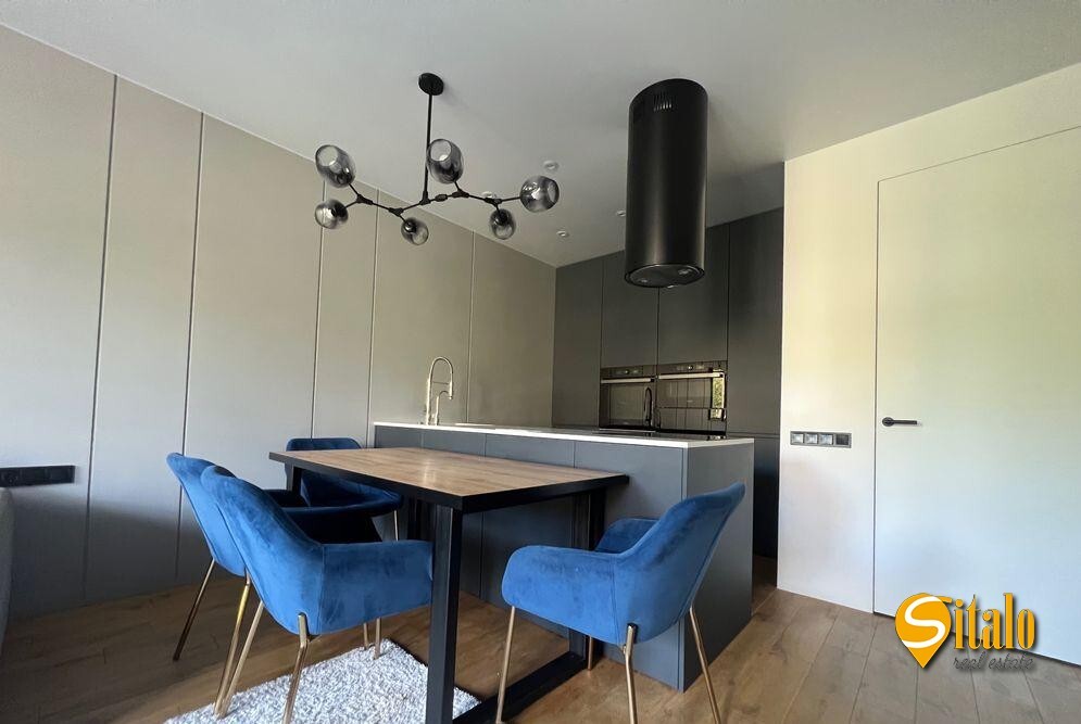Продажа 2-комнатной квартиры 78 м², Салютная ул., 2Б