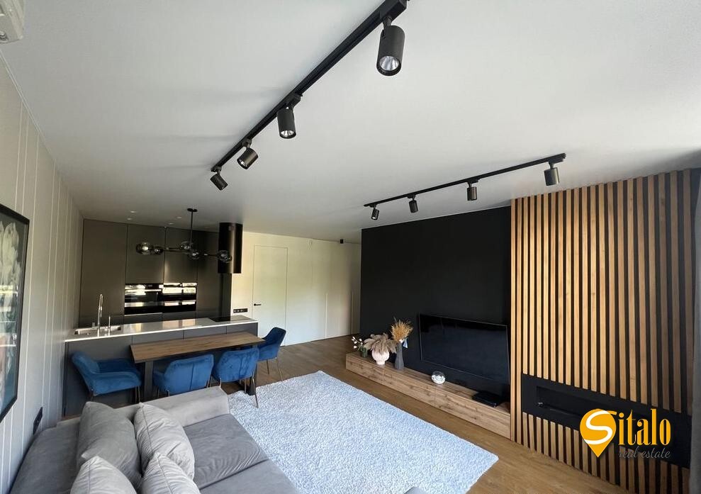 Продажа 2-комнатной квартиры 78 м², Салютная ул., 2Б