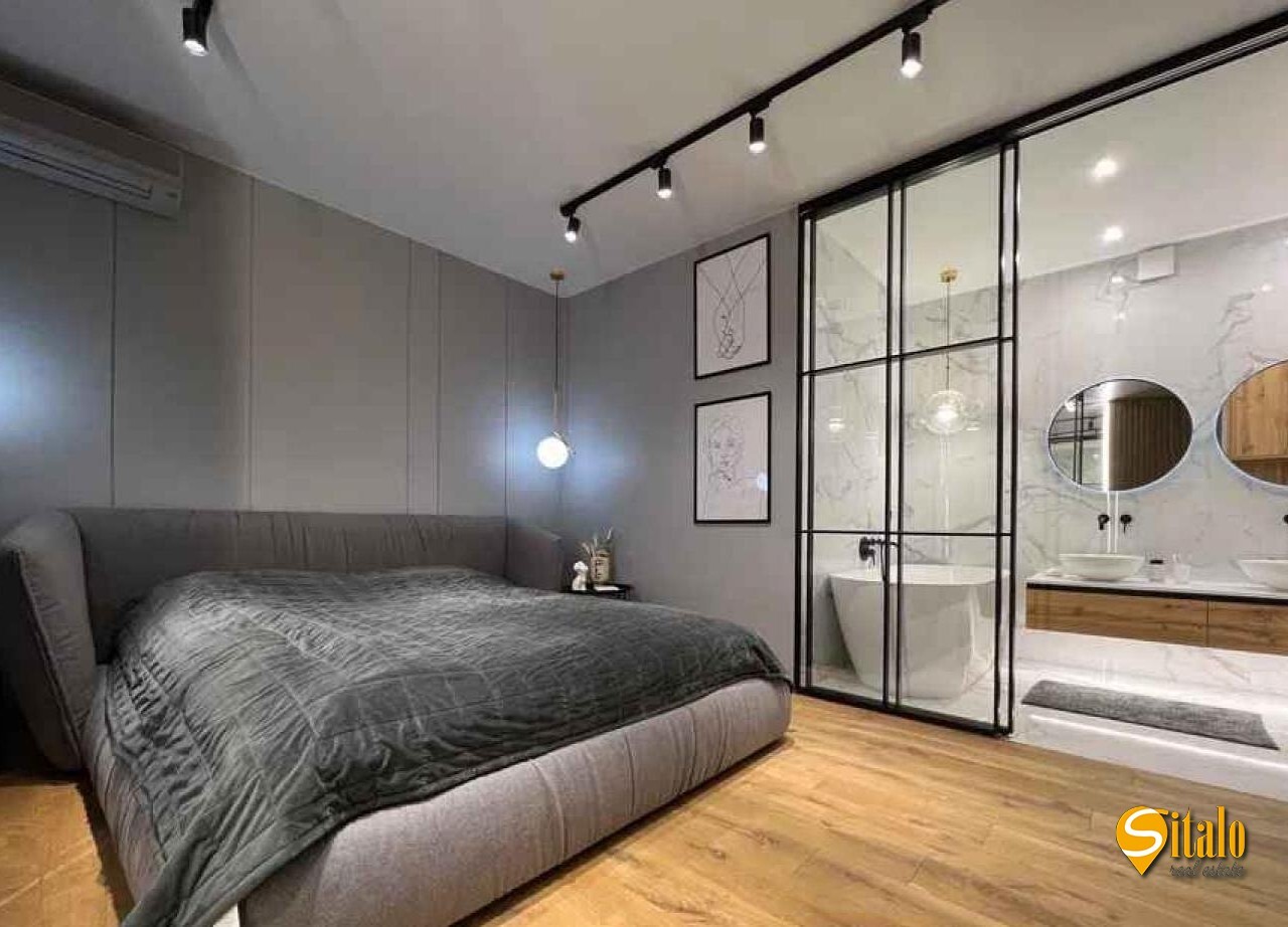 Продажа 2-комнатной квартиры 78 м², Салютная ул., 2Б