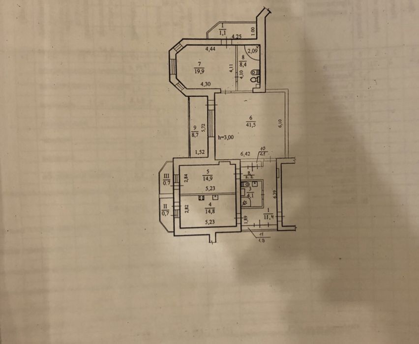 Продаж 3-кімнатної квартири 135 м², Виконкомівська вул., 13