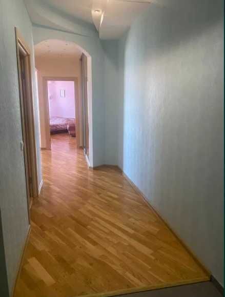 Продаж 1-кімнатної квартири 63 м², Глінки вул., 2