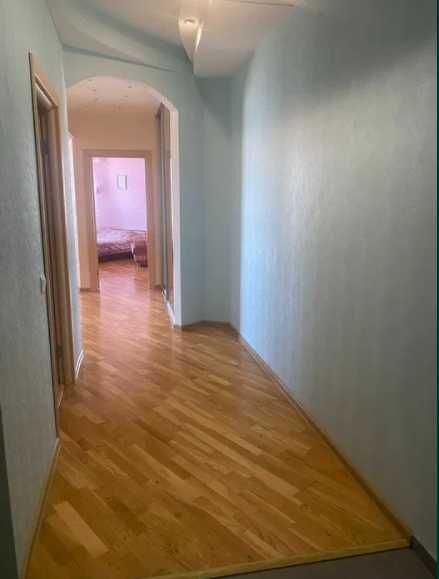 Продаж 1-кімнатної квартири 63 м², Глінки вул., 2