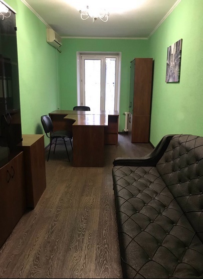 Продаж 2-кімнатної квартири 42 м², Магдебургського права вул.