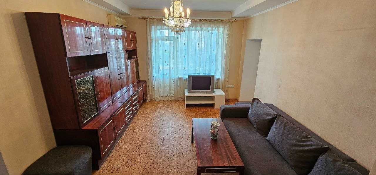 Оренда 3-кімнатної квартири 65 м², Січеславська Набережна вул., 39