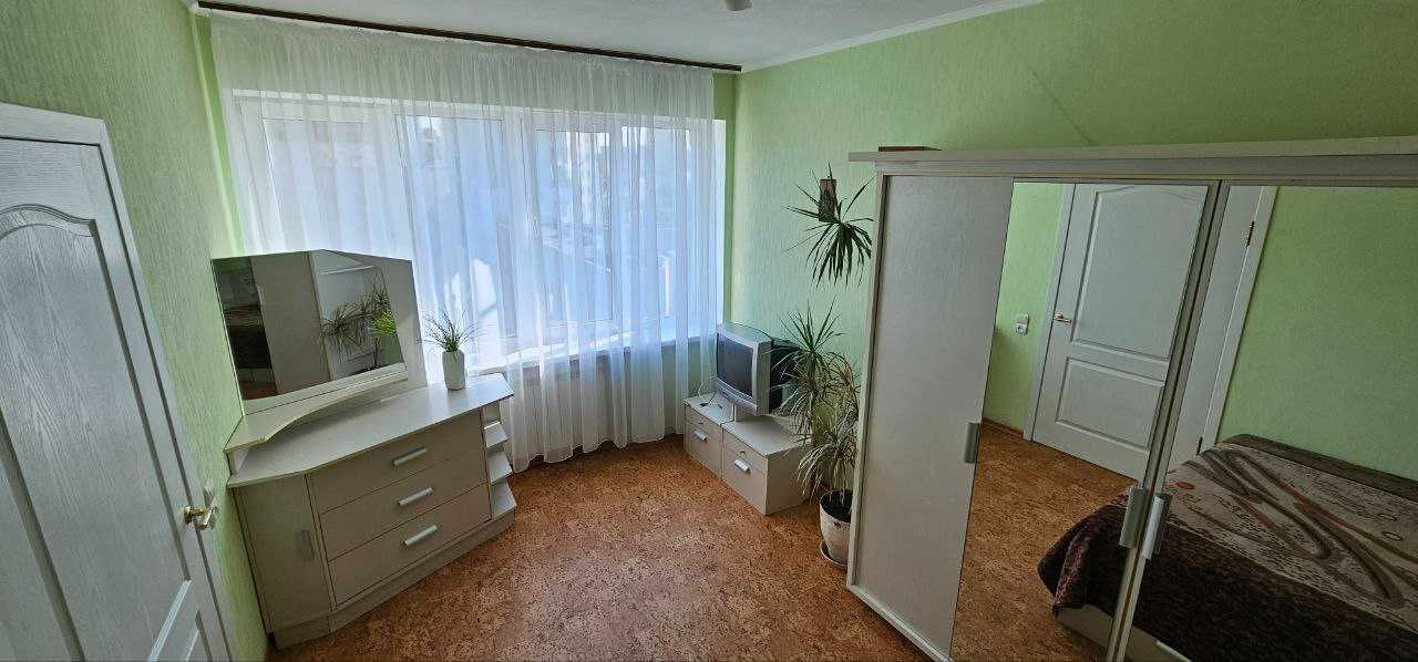 Оренда 3-кімнатної квартири 65 м², Січеславська Набережна вул., 39