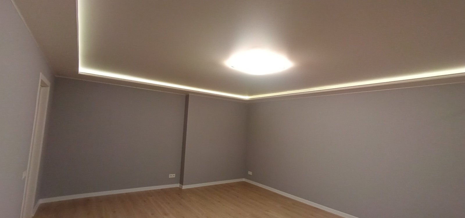 Продажа 2-комнатной квартиры 92 м², Василия Тютюнника ул., 32