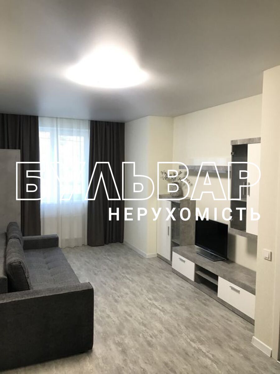 Продаж 1-кімнатної квартири 40 м², Миру вул., 21