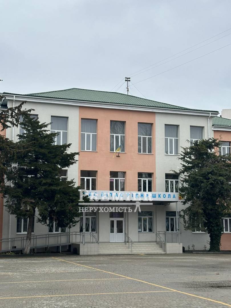 Продажа 2-комнатной квартиры 52 м², Комарова Космонавта ул.