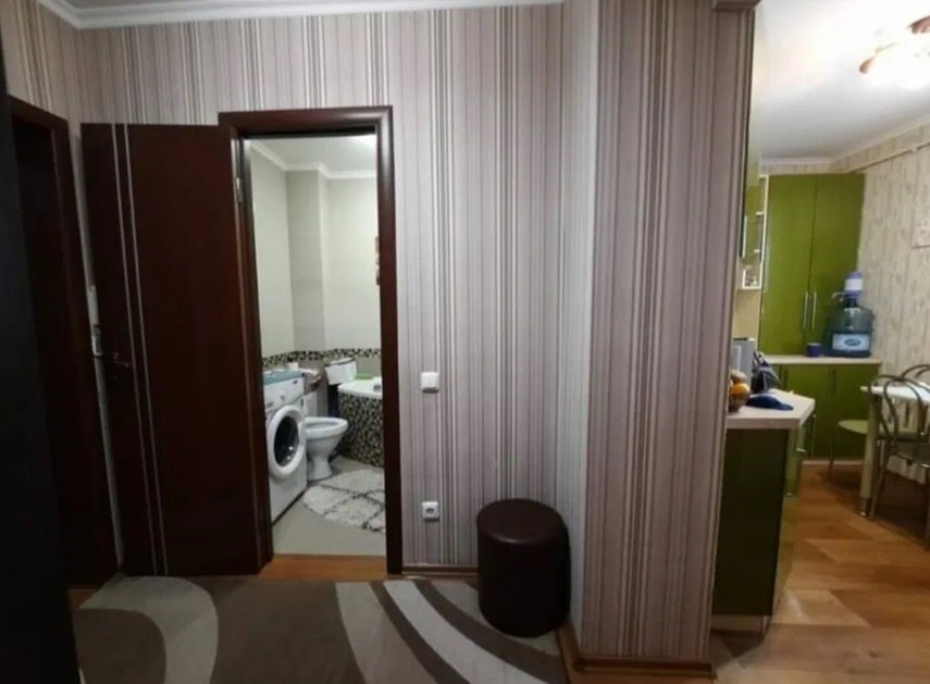 Продаж 1-кімнатної квартири 40 м², Ковпака вул.