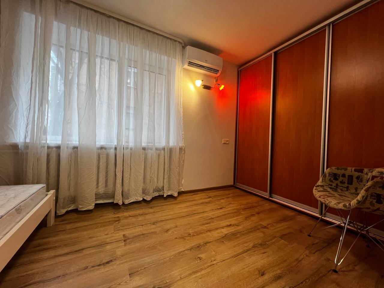 Продаж 2-кімнатної квартири 46 м², Володимира Вернадського вул.