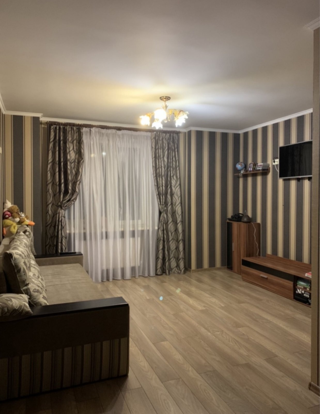 Продаж 1-кімнатної квартири 42 м², Добровольского просп.