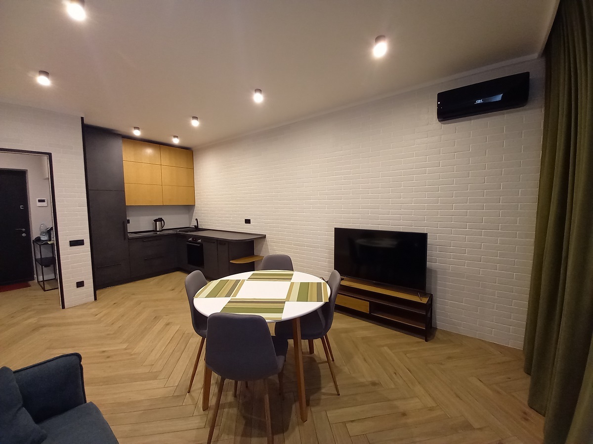 Аренда 1-комнатной квартиры 52 м², Джона Маккейна ул., 1