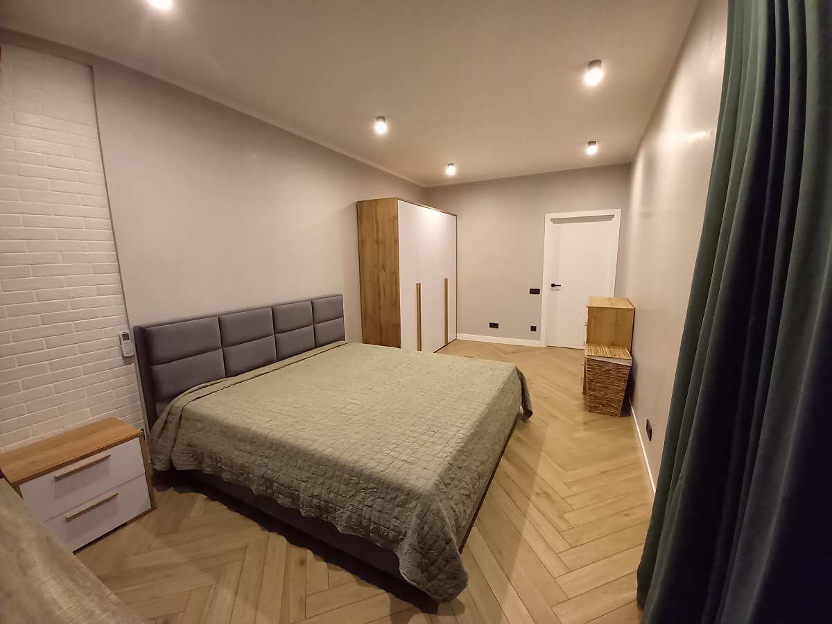 Аренда 1-комнатной квартиры 52 м², Джона Маккейна ул., 1