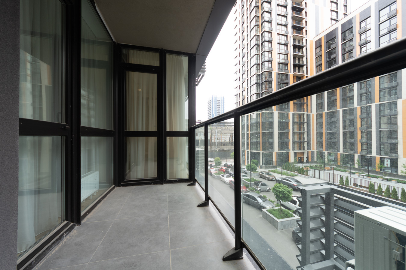 Аренда 1-комнатной квартиры 52 м², Джона Маккейна ул., 1