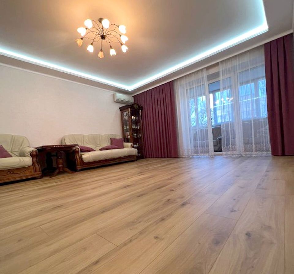 Продаж 2-кімнатної квартири 91 м², Василя Тютюнника вул., 32