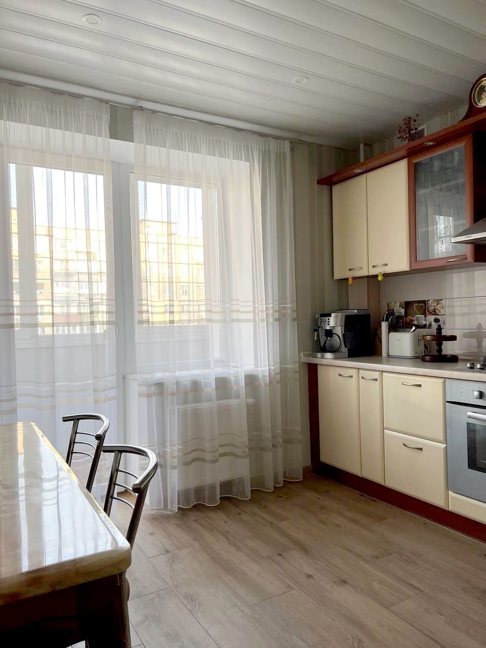 Продаж 2-кімнатної квартири 91 м², Василя Тютюнника вул., 32