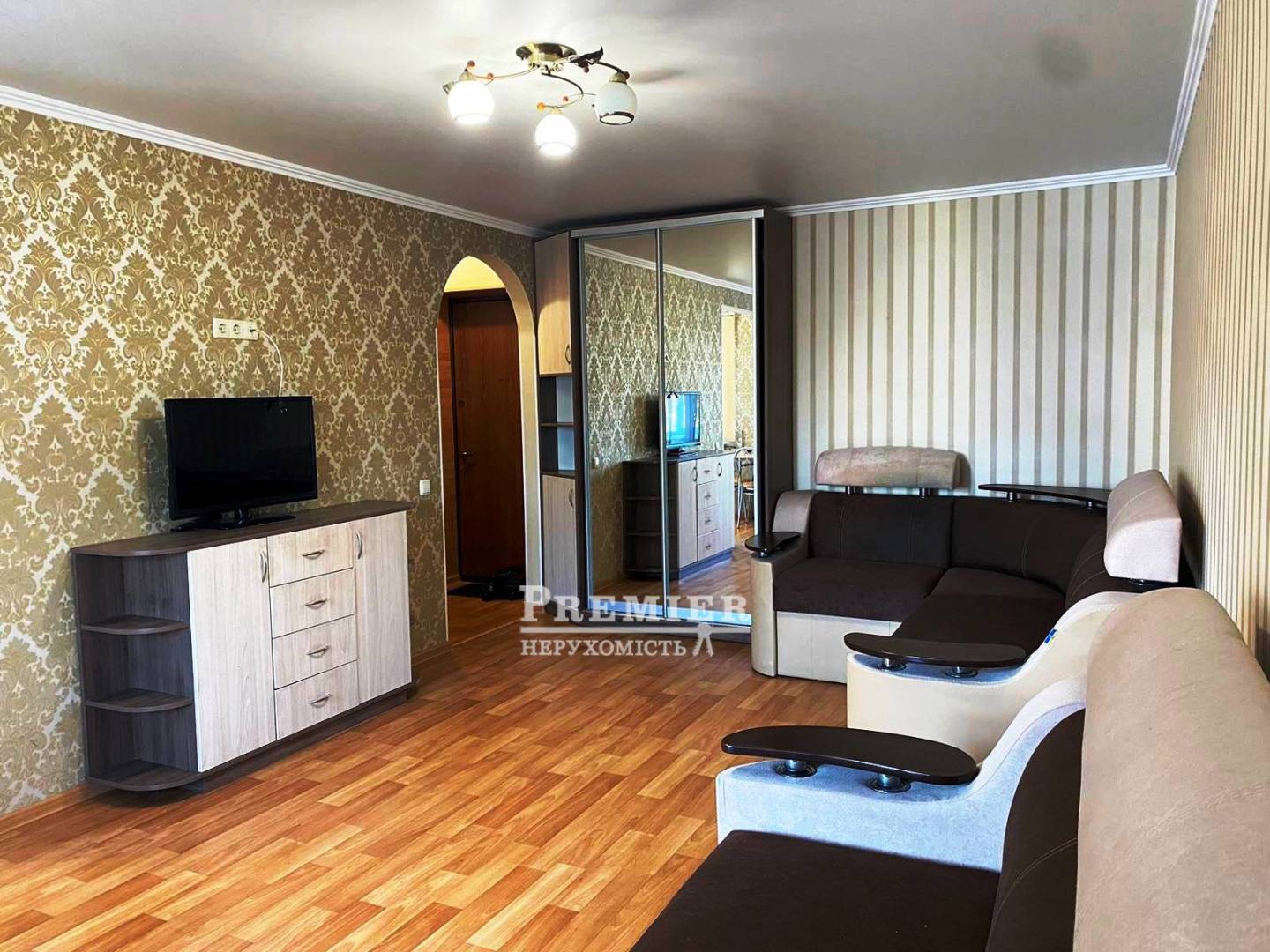 Продаж 1-кімнатної квартири 32 м², Данченко вул.