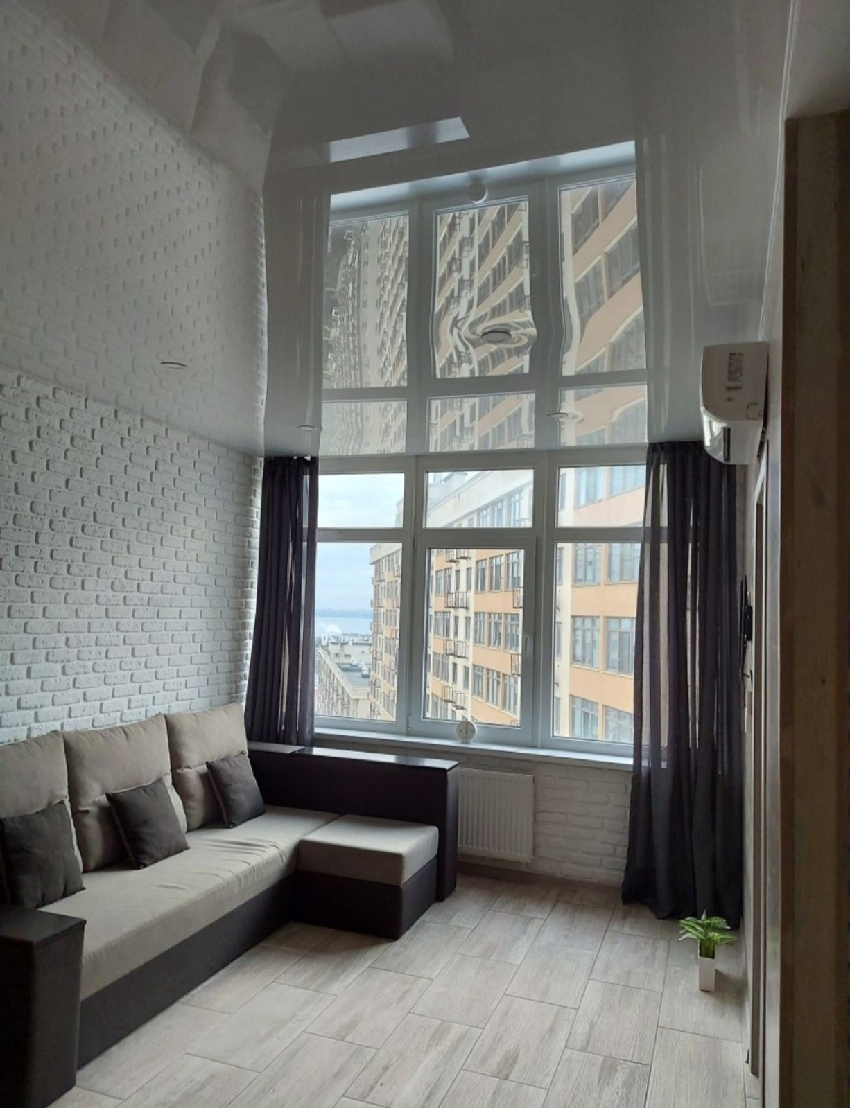 Продажа 1-комнатной квартиры 46 м², Академика Сахарова ул.