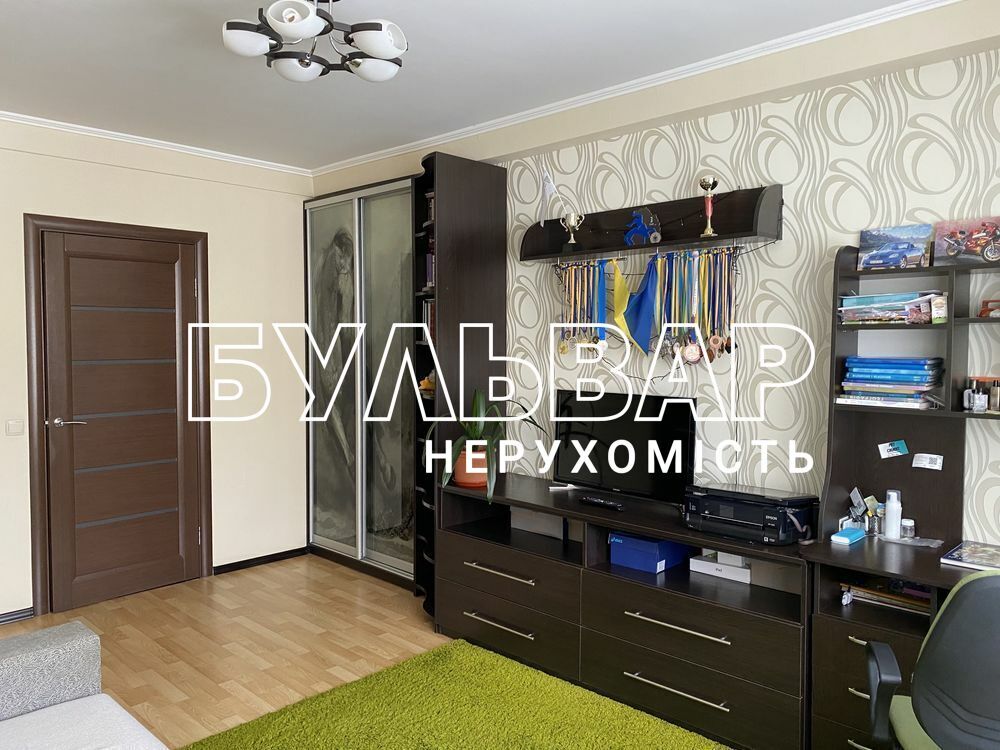 Продаж 3-кімнатної квартири 60 м², Жасміновий бул., 14
