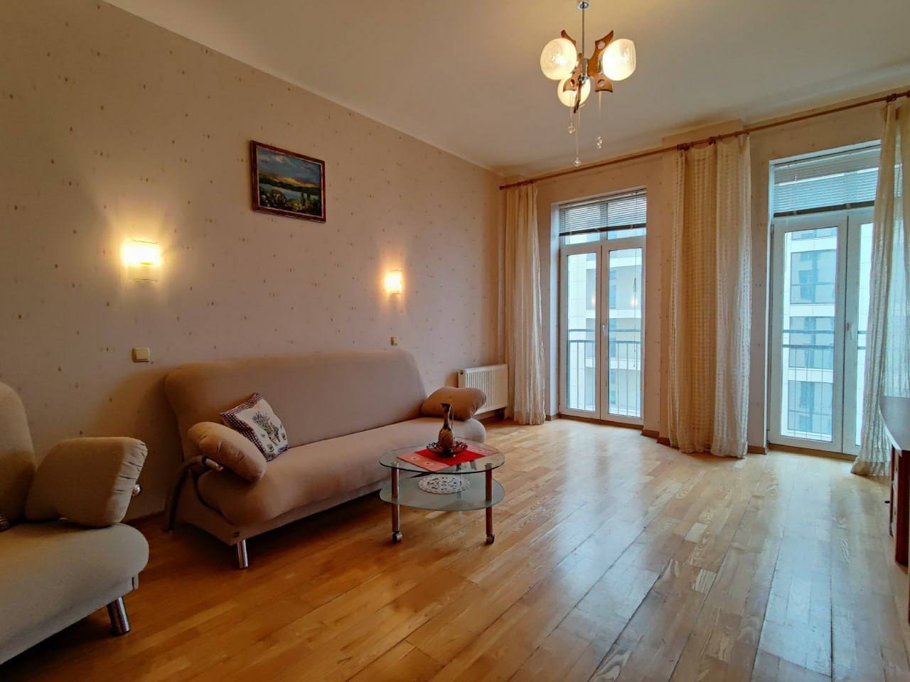 Продажа 2-комнатной квартиры 60 м², Василия Жуковского ул.