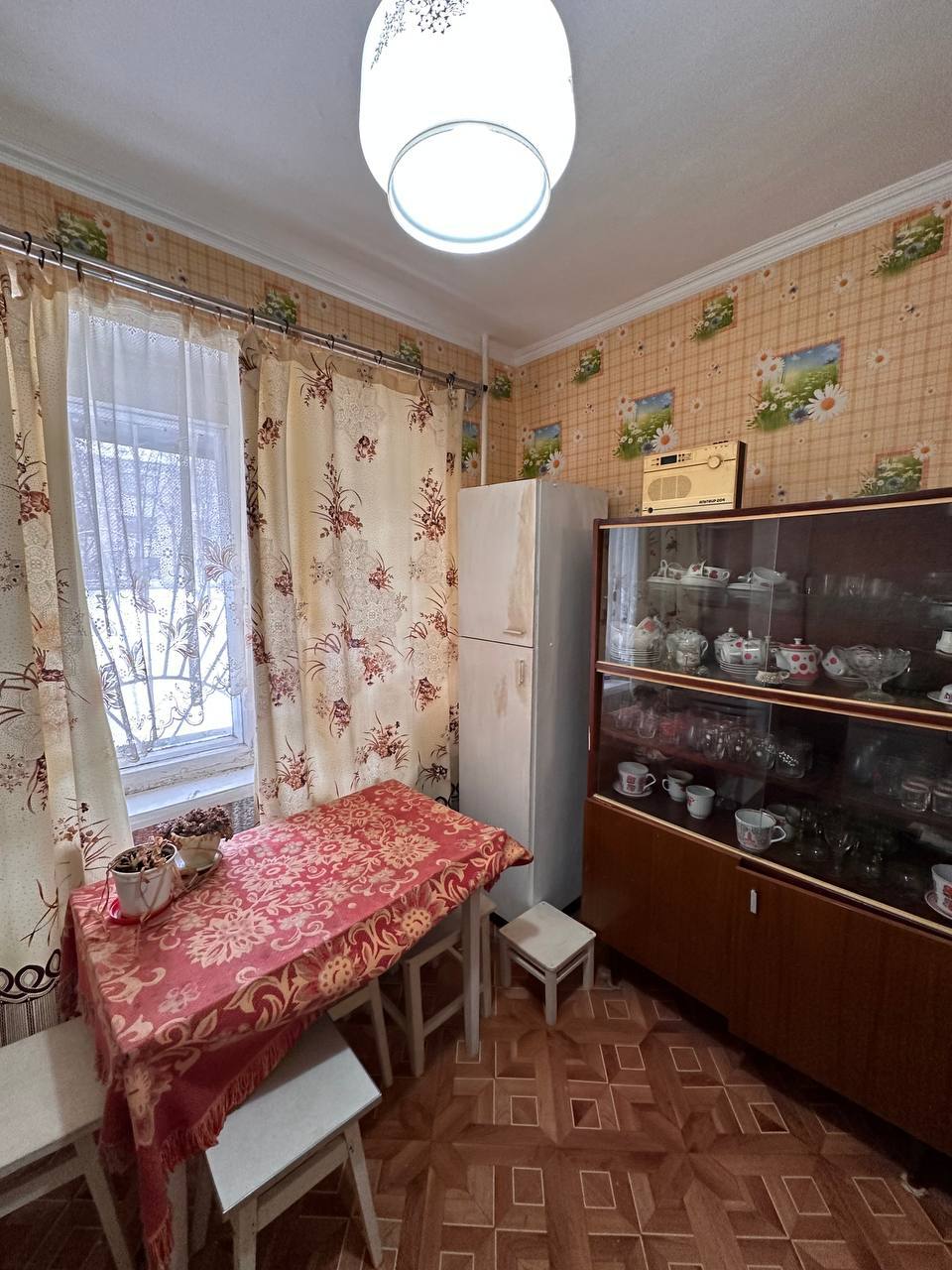 Продаж 1-кімнатної квартири 38 м², Нижньосироватська вул.