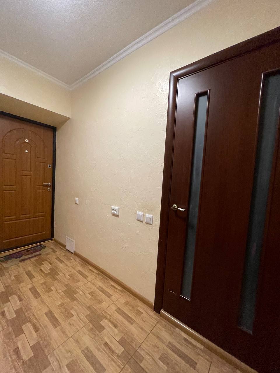 Продажа 4-комнатной квартиры 94 м², Тополь 1 ул.
