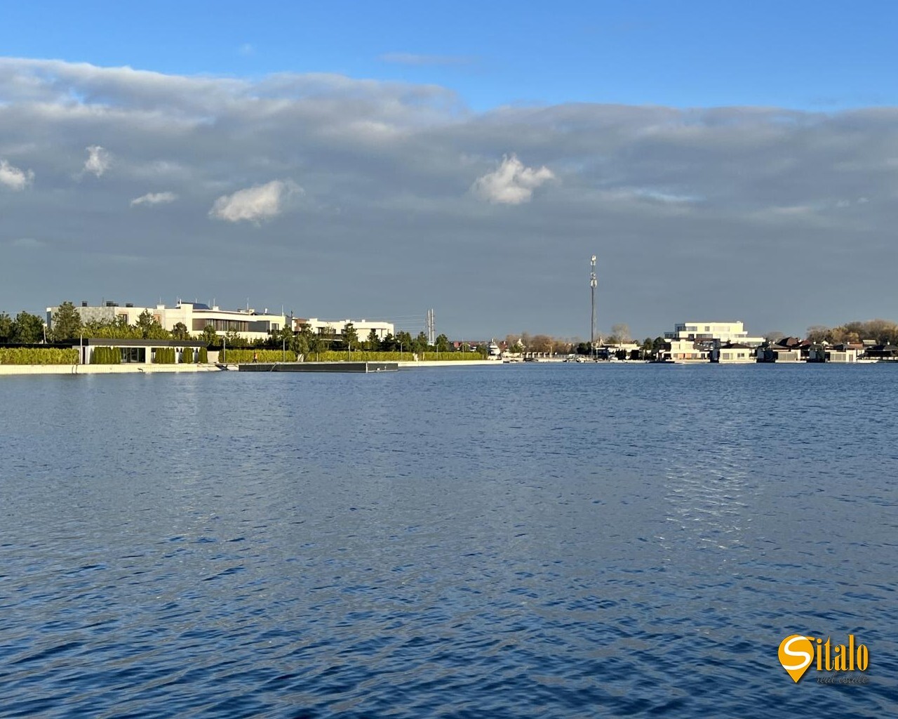 Продаж будинку 453 м², Озерна вул.