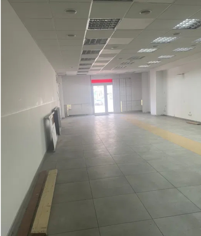 Оренда торговельного приміщення 136 м², Академіка Корольова вул.