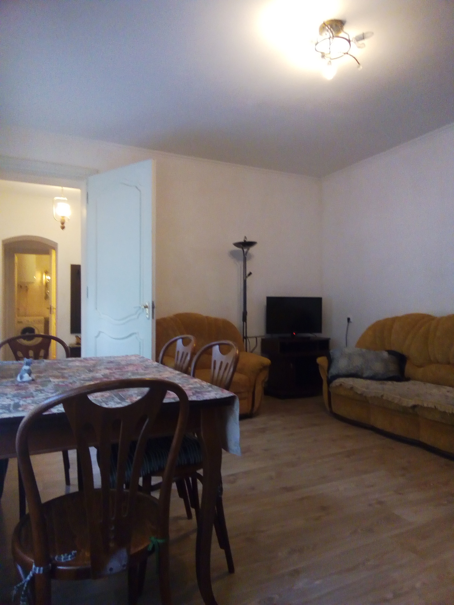 Оренда будинку 140 м², Львівська вул., сантим