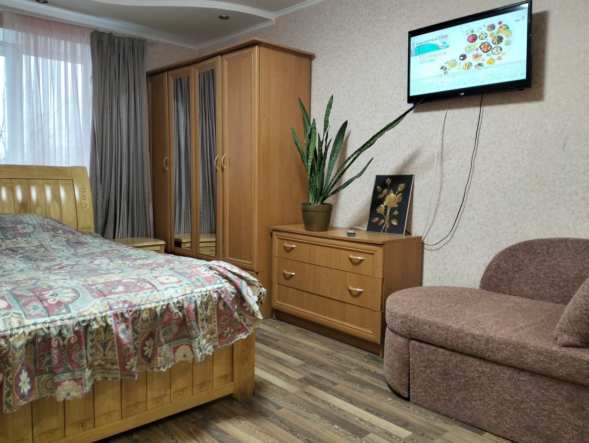 Студия посуточно 53 м², 8-го Марта ул., 105