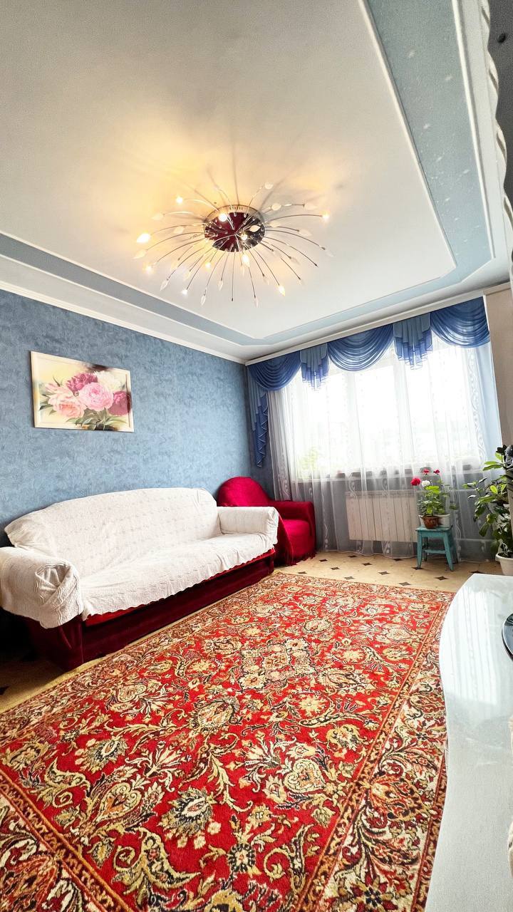 Продаж 4-кімнатної квартири 82.6 м², Героїв Крут вул.