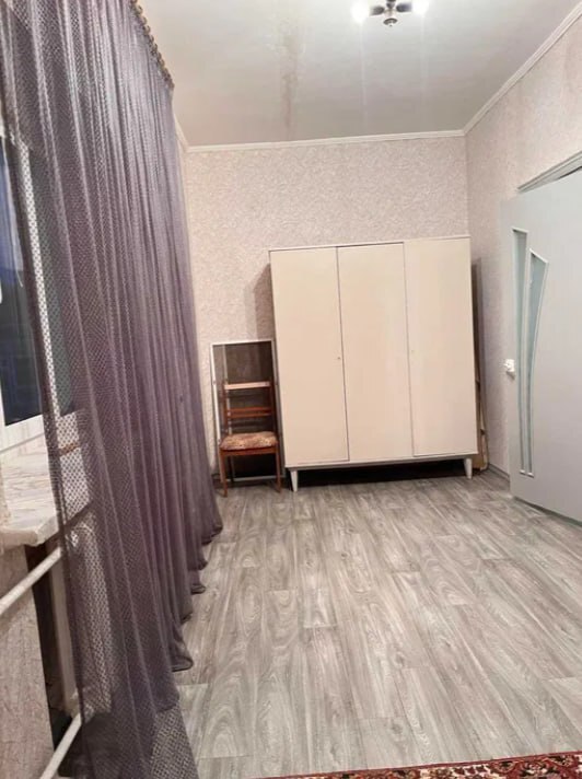 Продаж 2-кімнатної квартири 43 м², Петропавлівська вул.