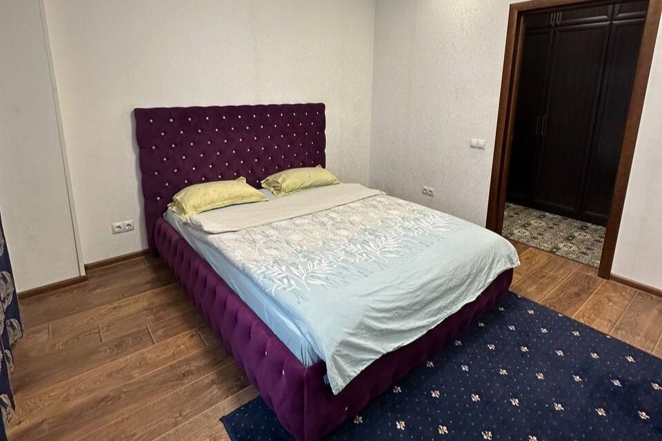 Продажа 2-комнатной квартиры 60 м², Украинская ул.