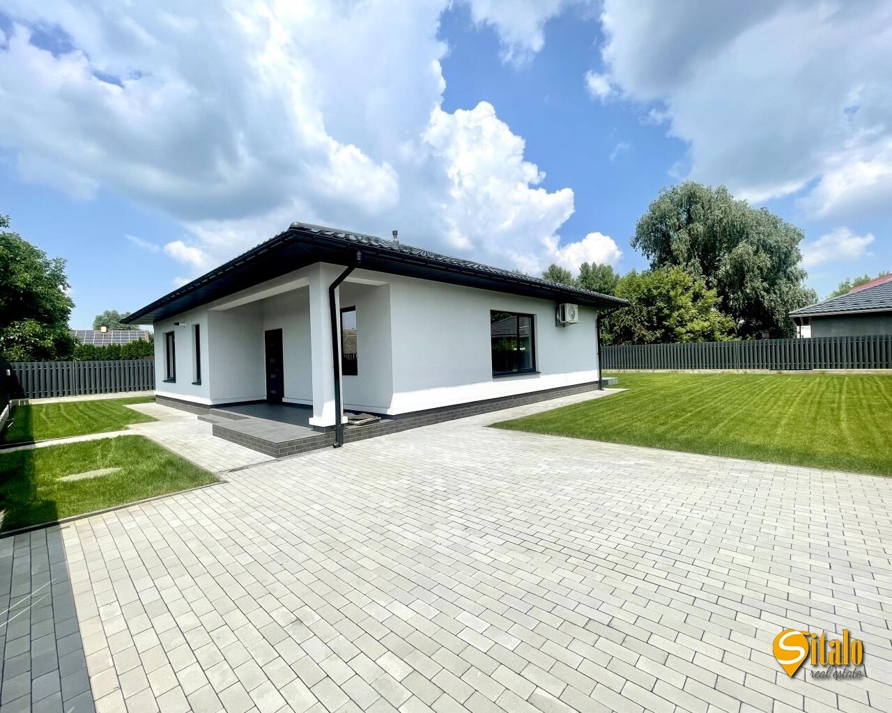 Продаж будинку 144 м²
