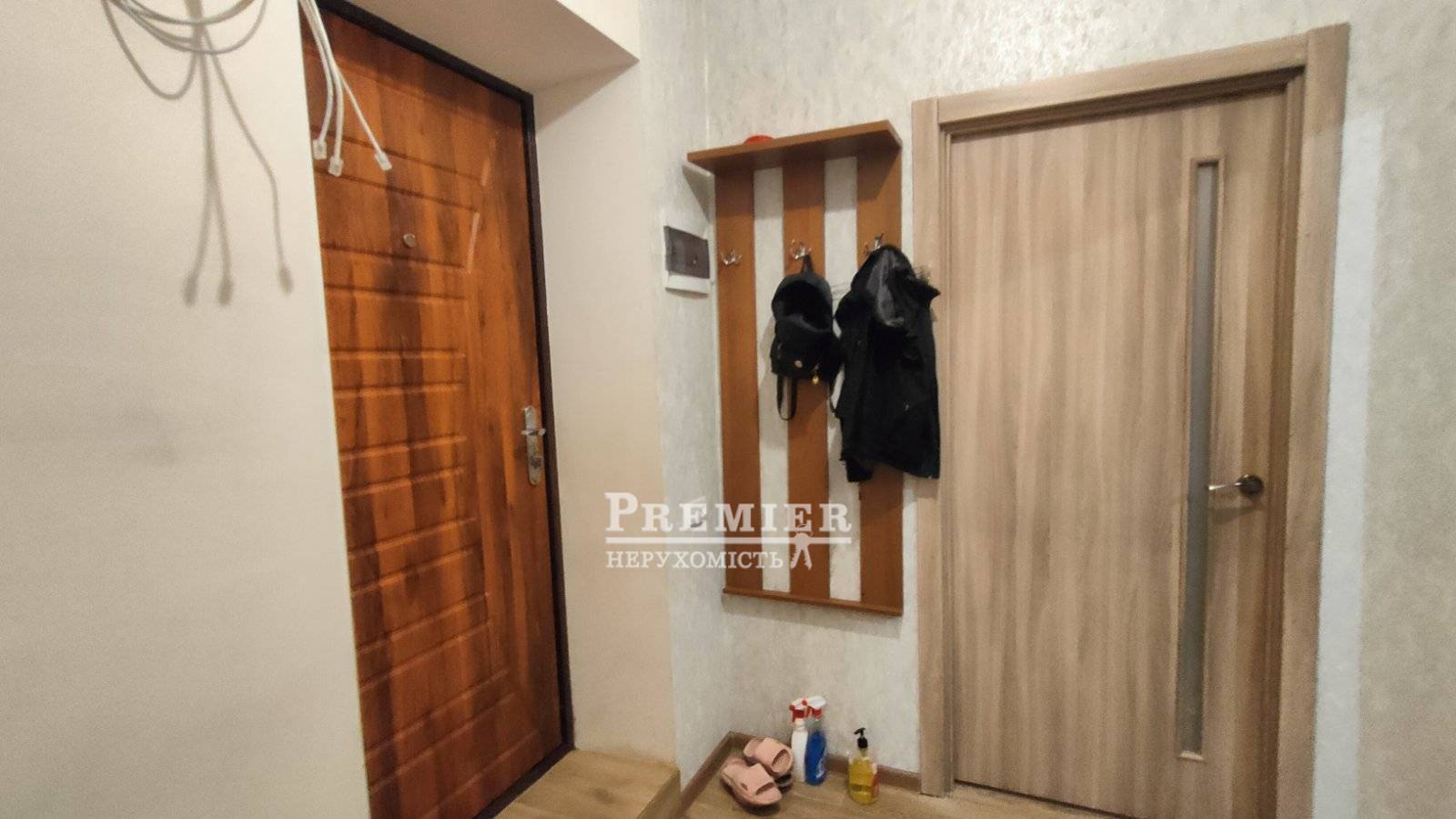 Продаж 1-кімнатної квартири 33 м², Воронезька вул.
