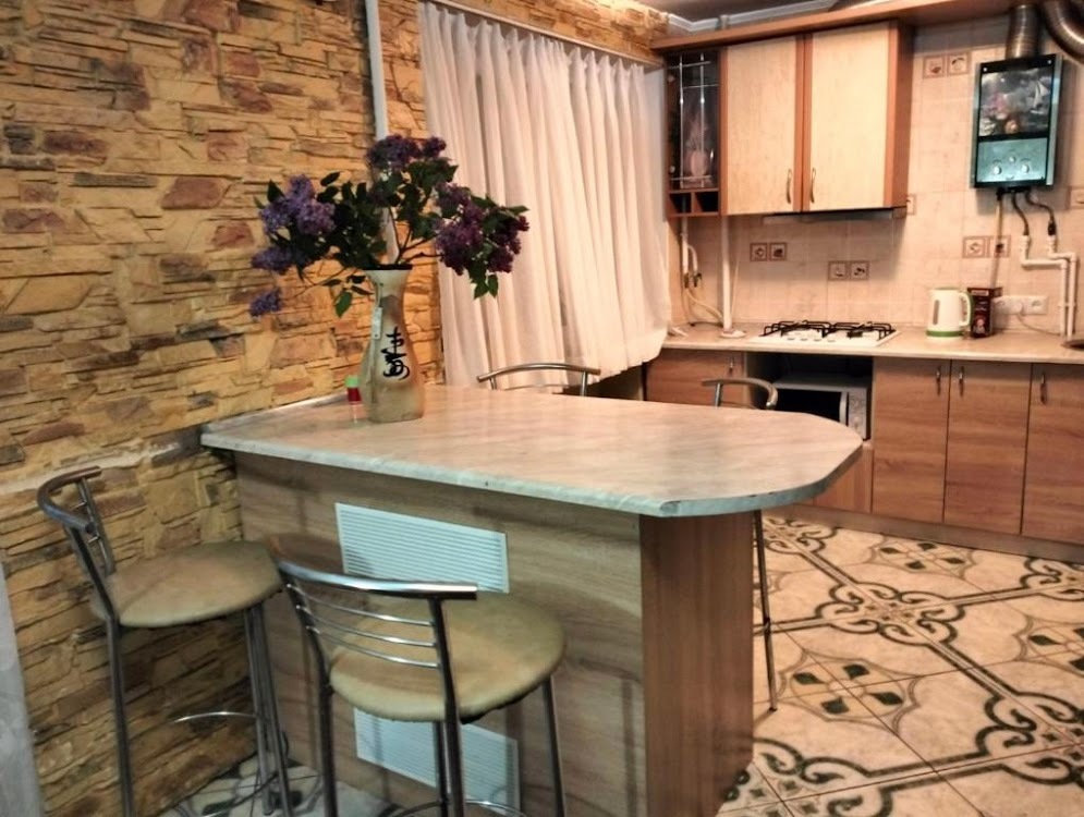 2-комнатная квартира посуточно 55 м², 8-е Марта ул., 105