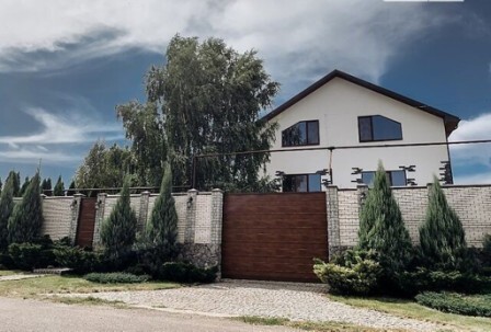 Продажа дома 588 м², Бориса Кротова ул.