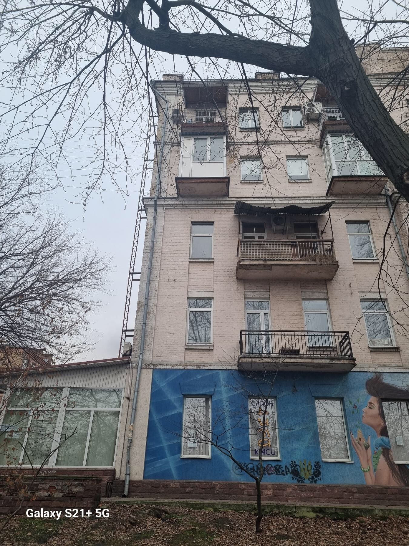 Оренда салону краси 170 м², Кирилівська вул., 109В/1