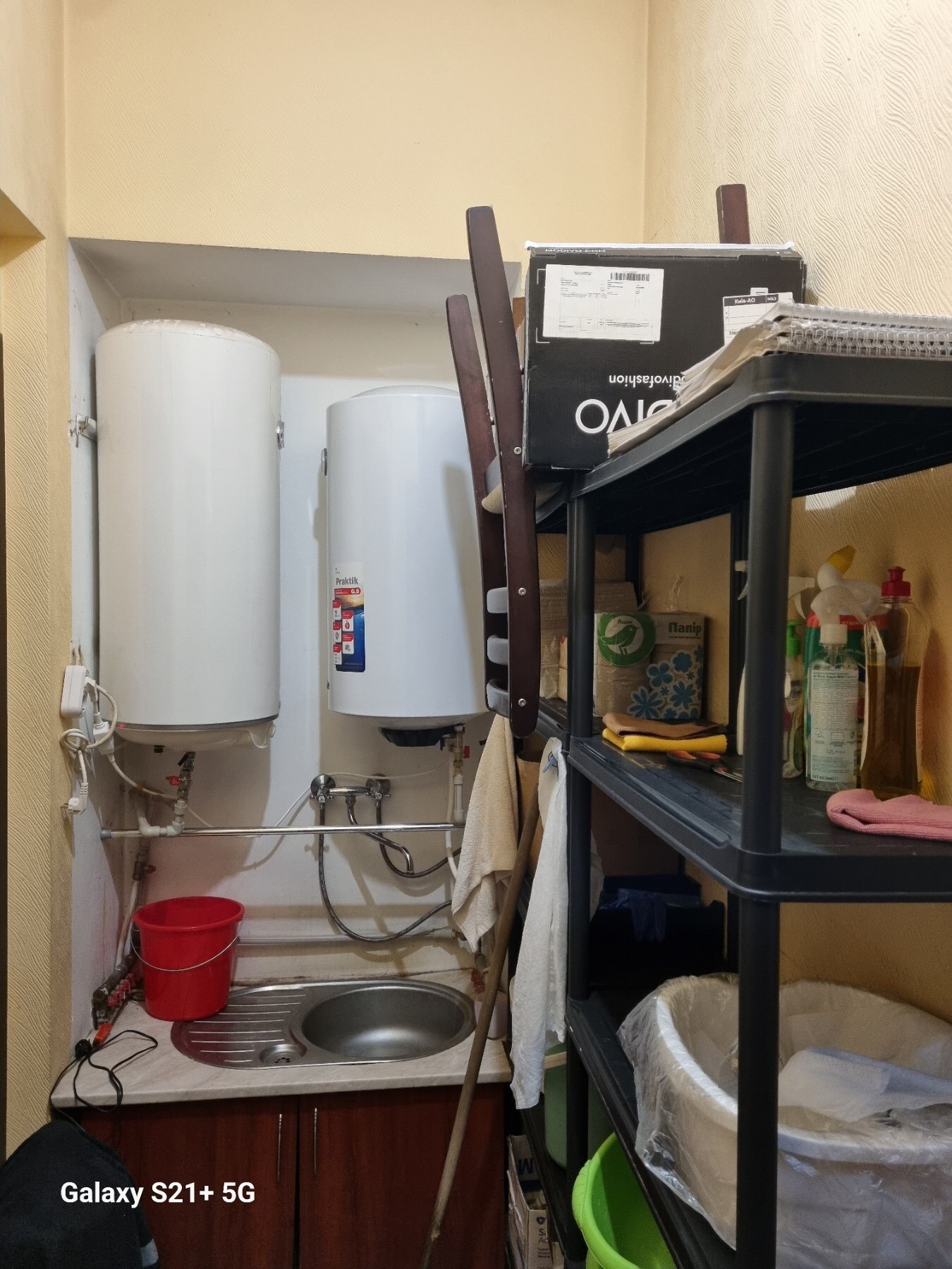 Оренда салону краси 170 м², Кирилівська вул., 109В/1