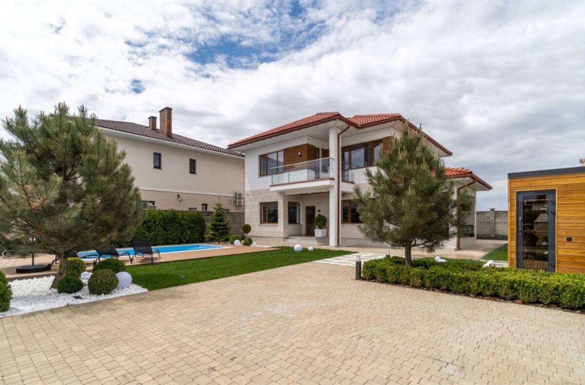 Продажа дома 200 м², Центральная ул., 1
