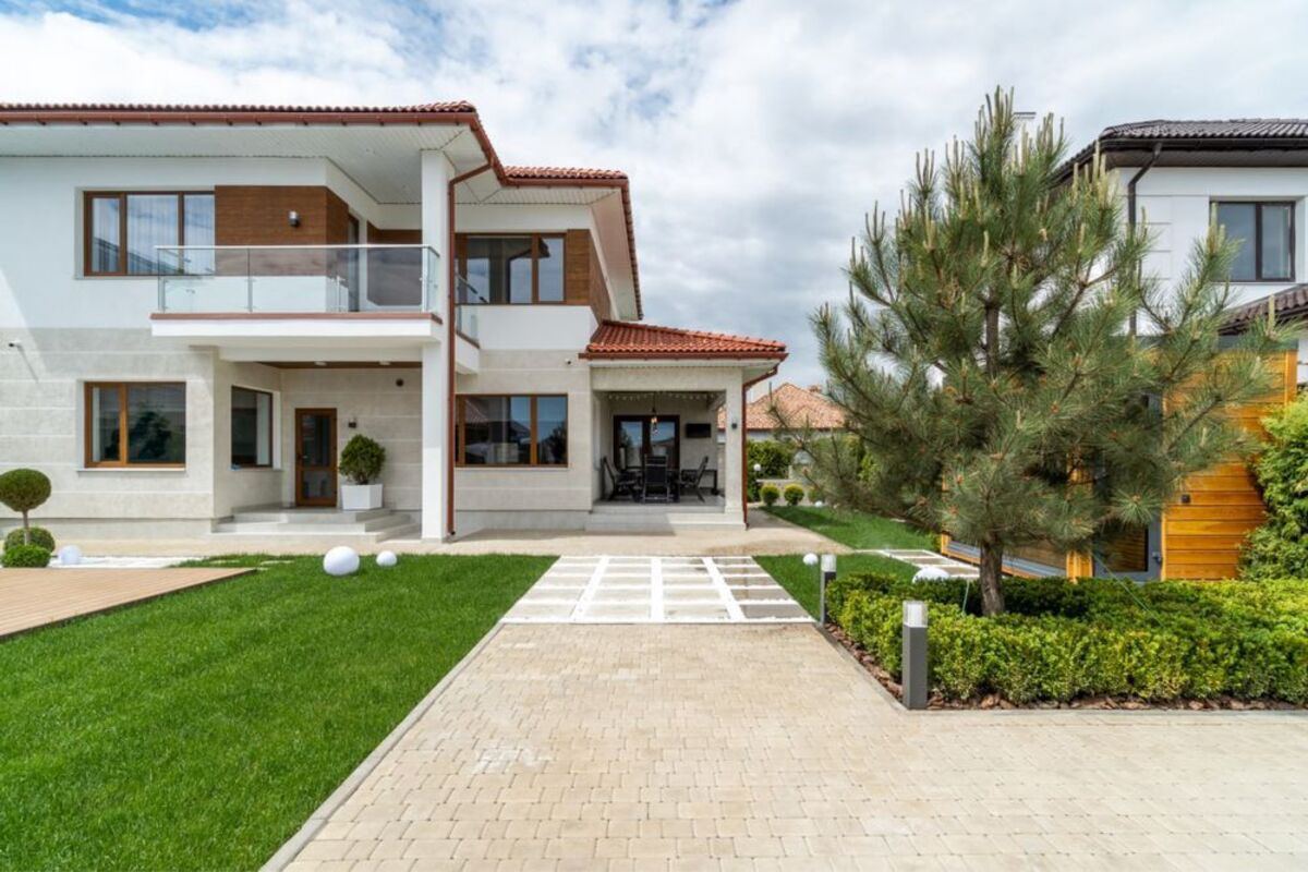 Продажа дома 200 м², Центральная ул., 1