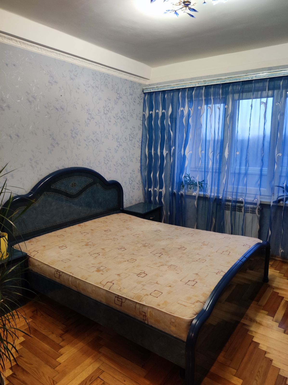 Продаж 2-кімнатної квартири 50 м², Чарівна вул., 153