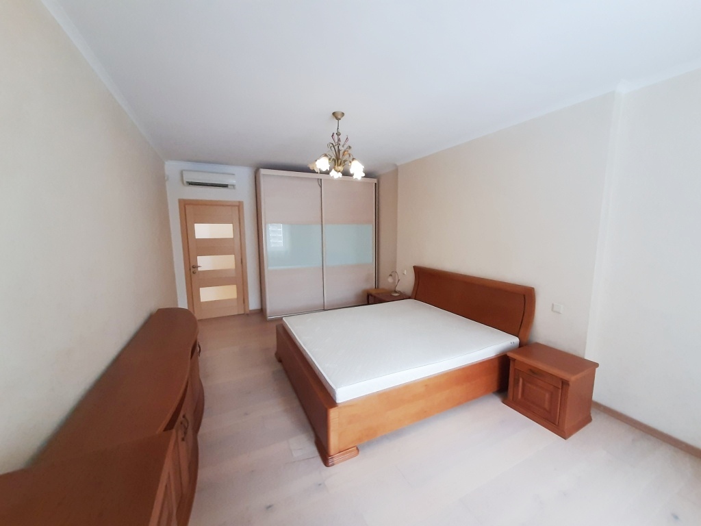 Продажа 3-комнатной квартиры 104.6 м², Александра Мишуги ул., 2