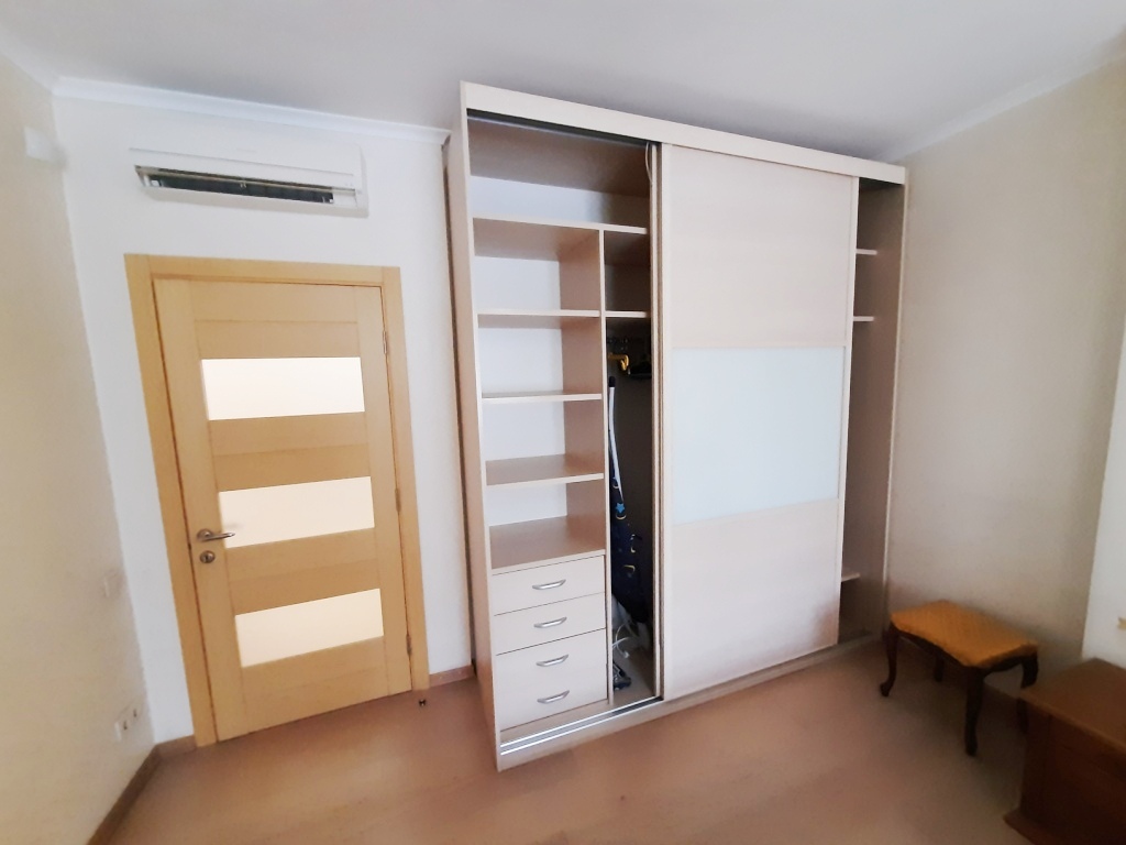 Продаж 3-кімнатної квартири 104.6 м², Олександра Мішуги вул., 2