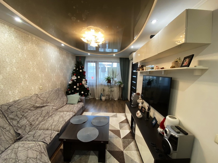 Продаж 3-кімнатної квартири 62 м², Парковая,36