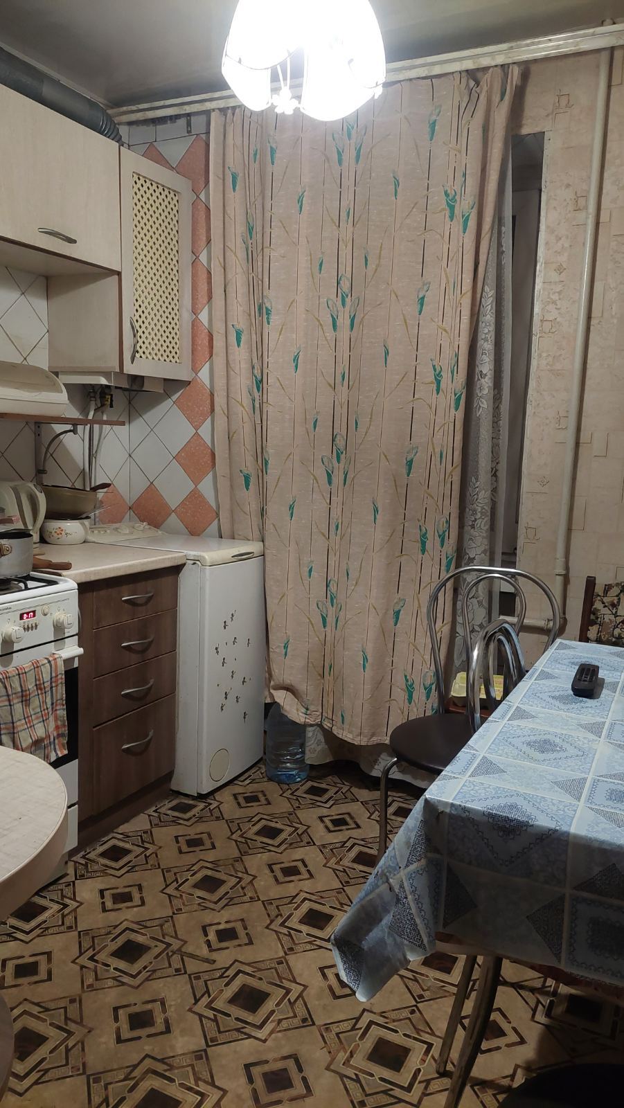 Оренда 2-кімнатної квартири 48 м², Богдана Хмельницького просп.