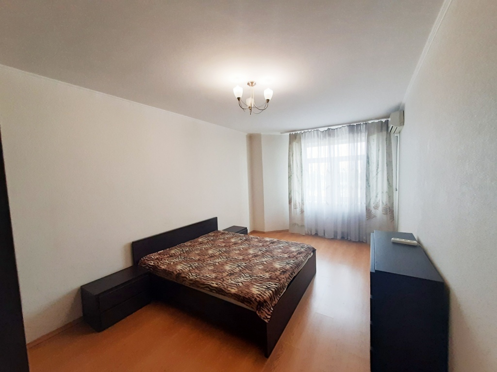 Продаж 2-кімнатної квартири 75 м², Олександра Мішуги вул., 2