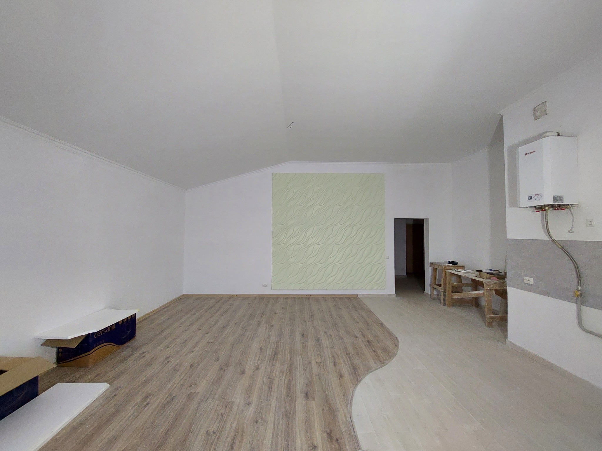 Продаж квартири з вільним плануванням 60 м²